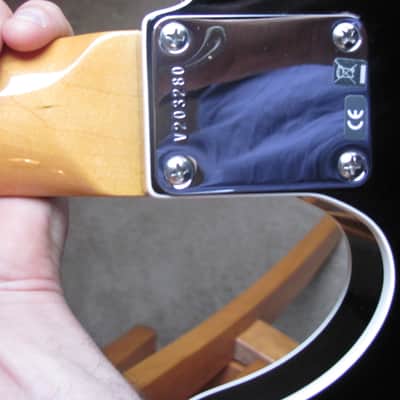 Fender Telecaster 2011 black with white binding image 3
