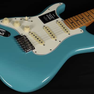 Fender Player II Left-Handed Stratocaster Aquatone Blue Electric Guitar image 5