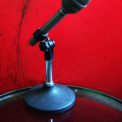 Vintage 1980's Electro-Voice PL11 / RE11 Supercardioid Dynamic Microphone Low Z w mic clip RE10 RE15 RE16 image 1