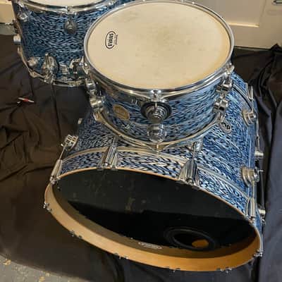 DW Collector's Series Drum Set Blue Onyx image 1