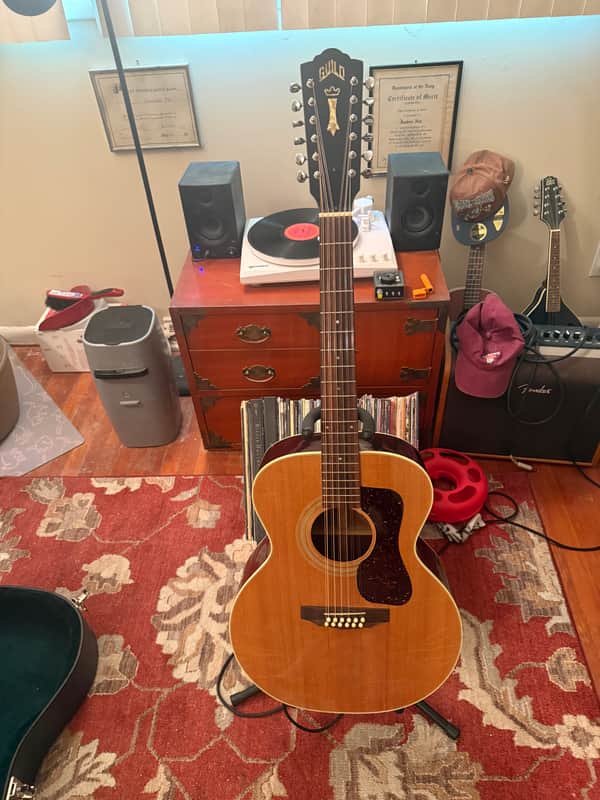 1981 Guild F212 w/OHSC image 1