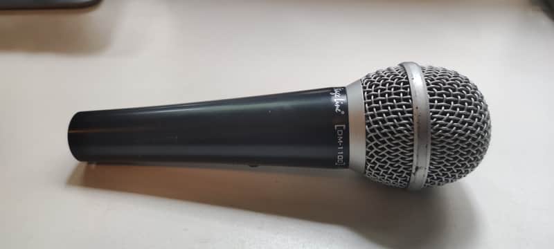 Stage Line DM-1100 dynamic microphone image 1
