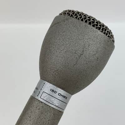 Vintage 1974 635A Dynamic Omnidirectional Microphone w/Metal Case & EV Clip image 6