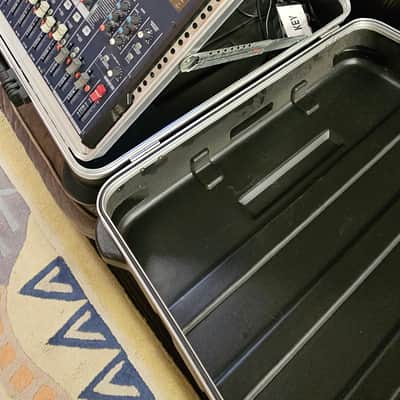 Yamaha MG166CX 16 Channel Mixer With SKB Tilting Hard Case image 3