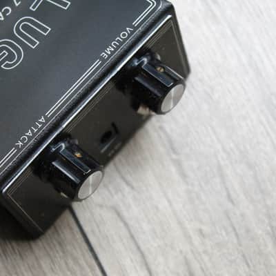 JHS "Plugin 1967 Boss Tone Replica image 4