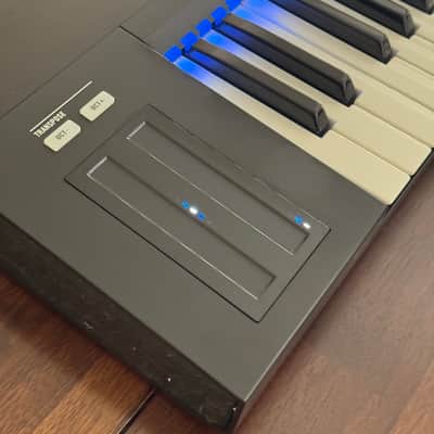 Native Instruments Komplete Kontrol S61 2010s - Black image 3