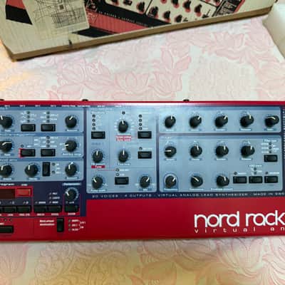 Nord 2X Rack 20-Voice Rackmount Virtual Analog Lead Synthesizer 2003 - 2014 - Red imagen 3