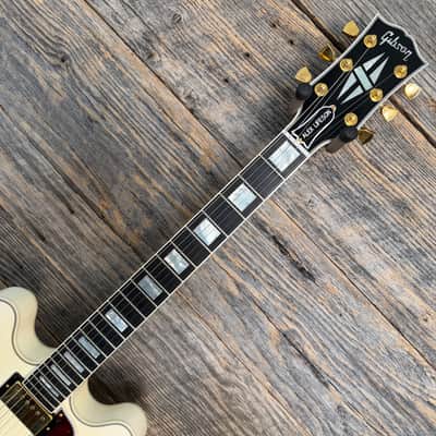 Used Gibson Custom Shop Alex Lifeson "Inspired By" ES-355 2008 - Alpine White image 6