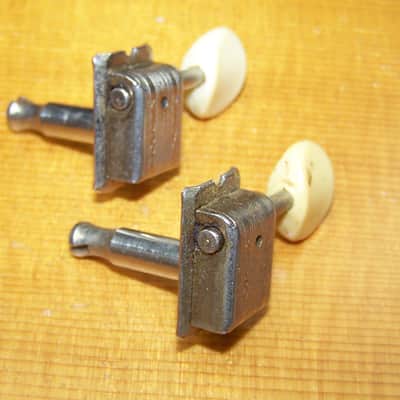 Kluson Deluxe "double line" split shaft in-line guitar tuners D-169400 plastic button 60s - nickel image 2