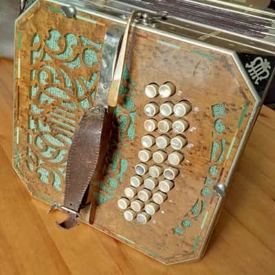 Scheffler Map Haustein Concertina Accordion (23+28 = 51 Buttons) with Carry Case image 8