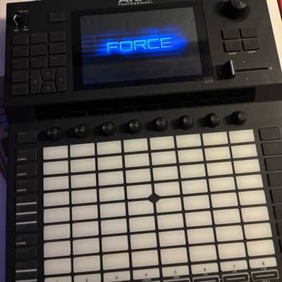 Akai Force Standalone Music Production / DJ Performance System 2019 - Black image 6