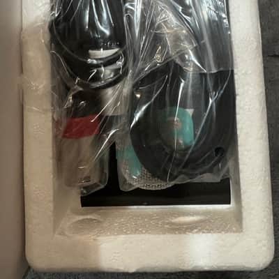 Blue Yeti Pro USB & XLR Condenser Microphone – Black image 3