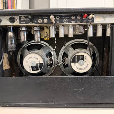 Fender Vibrolux Reverb Amp - 1968 - Drip Edge / Black Line image 4