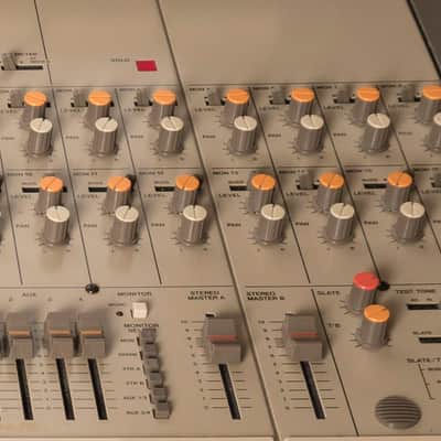 Tascam M520 20/8/2/16 vintage analog mixing console with power supply, and cable image 4