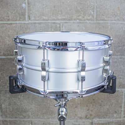 Ludwig 6.5"x14" Acrolite Snare Drum image 4