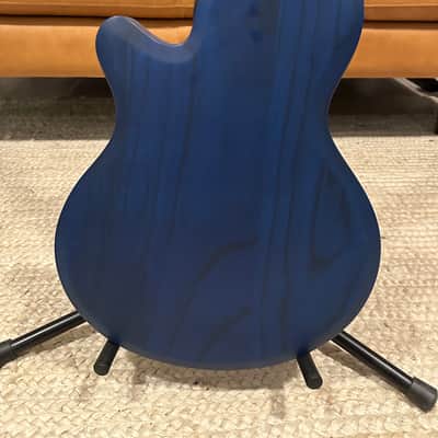 Supro 2043PTB Huntington III with Piezo Pickup 2010s - Transparent Blue image 9