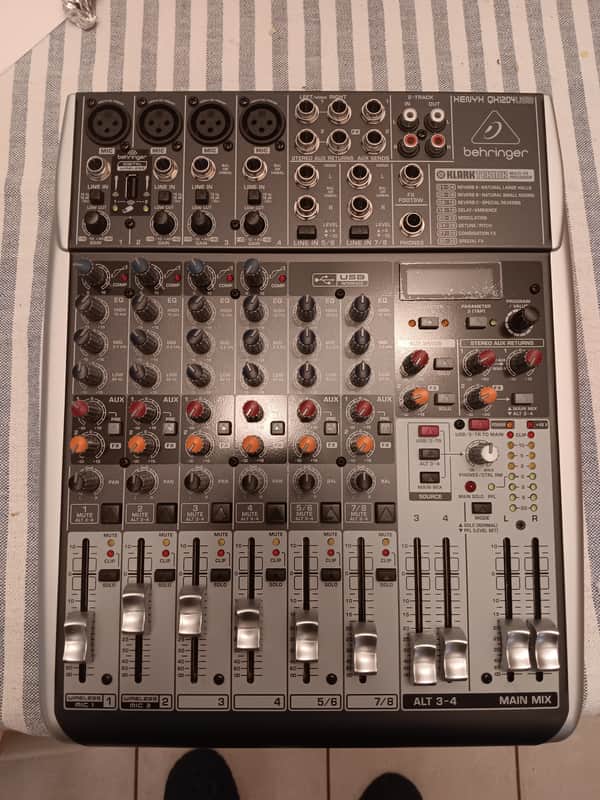 Behringer Xenyx QX1204USB 12-Input Mixer with USB Interface and Effects 2015 - Present - Standard image 1