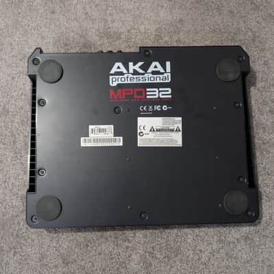Akai MPD32 2010s - Black image 3