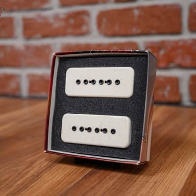 Bare Knuckle Super Massive 90 P90 Set Aged Bone White Covers /Black Bolts Alnico 5 Magnets image 3