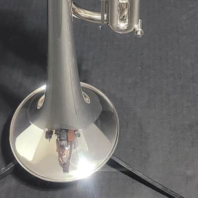 Getzen Series 700SP Semi Pro Trumpet -Mouthpiece & Case with strap image 9