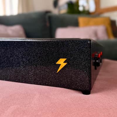 Bolt Custom Pedalboard - Gloss Sparkle Finish | Handmade image 4