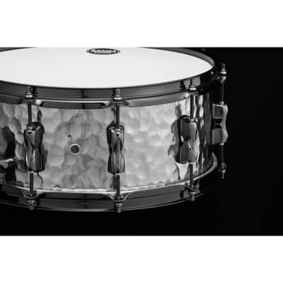 Tama LST146H S.L.P.Expressive Hammered Steel Snare 14"x6" - Snare Drum Bild 2