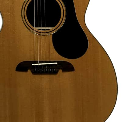 Alvarez AG710CE Grand Auditorium Cutaway Acoustic-Electric image 9