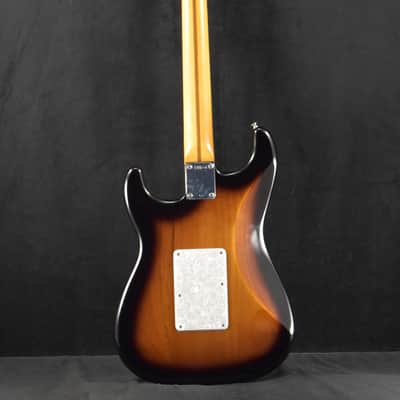 Fender Dave Murray Stratocaster Rosewood Fingerboard 2-Color Sunburst image 8