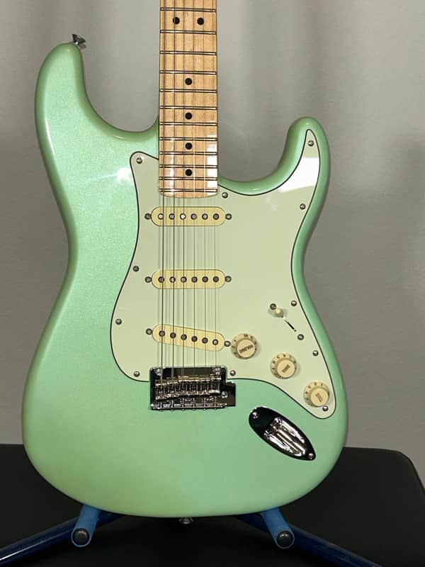Fender Stratocaster Special Edition 2022 Surf Pearl image 1