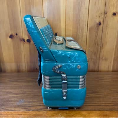BLUE AND WHITE STRADOBOX PIANO ACCORFION LMM image 5