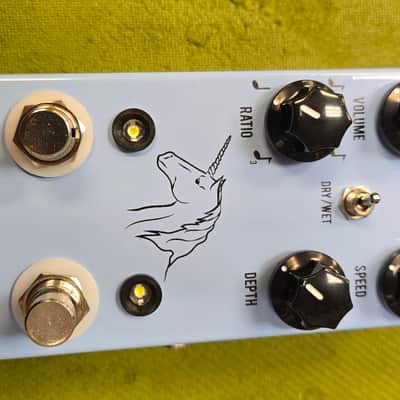 JHS Unicorn V2 Univibe/ Vibrato image 1