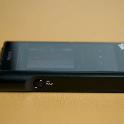 SONY NW-WM1A Signature Series Walkman / Hi-res Digital Audio Player (Japan Model) image 10