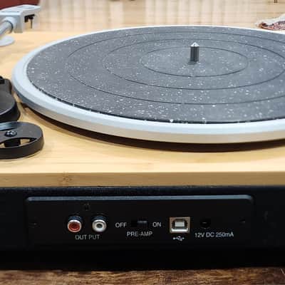House of Marley Stir It Up Turntable USA image 6