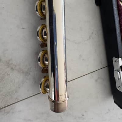 Yamaha YFL-481 Intermediate B-Foot Flute 2010s - Silver image 10
