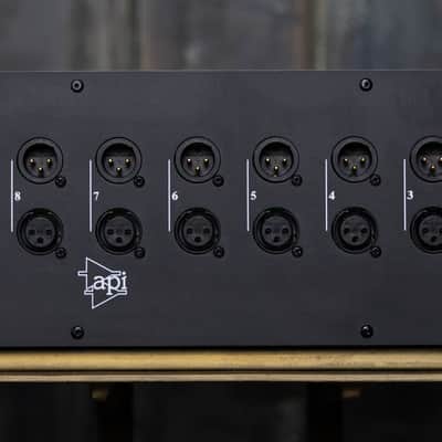 API 500VPR 10-Slot 500 Series Rack with L200 PSU 2019 - Present - Black image 3