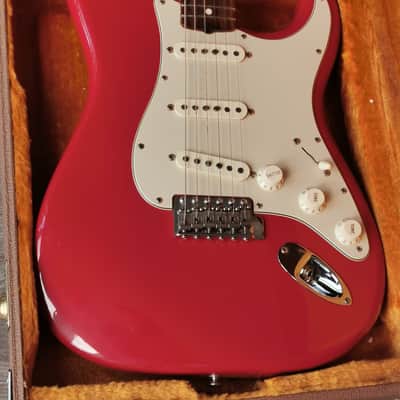 Fender Mark Knopfler Stratocaster Unplayed Early Serial# Darker Red Ultimate Collectable image 1