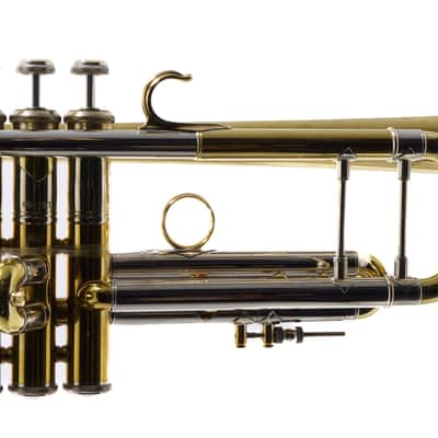 Bach Model 19072VU Stradivarius 'Vindabona' Professional Bb Trumpet MINT CONDITION image 5