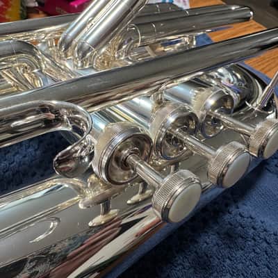 Yamaha YBH-301M Marching Baritone Horn image 12