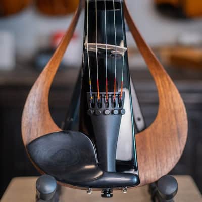 Yamaha 5 String Electric Violin - Black Finish - YEV105BL image 3