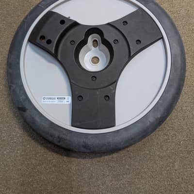 Yamaha PCY135 image 3