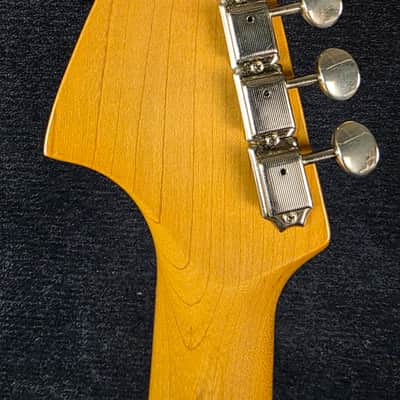 Used - Fender Jaguar 1994 - Sunburst image 9