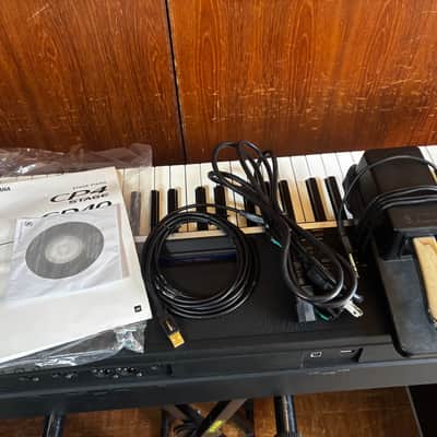 Yamaha CP4 88-Key Stage Piano w/ case image 13