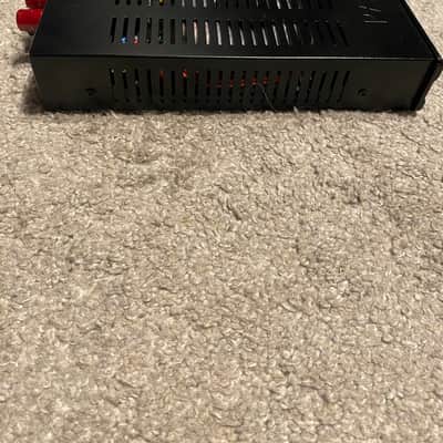 Parasound Zamora v.3 Zone Amplifier image 2