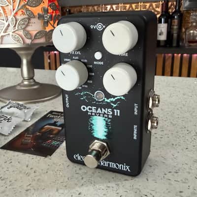 Electro-Harmonix Oceans 11 Multi-Function Reverb Pedal image 7