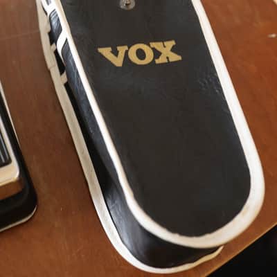 Vox V847 Wah 1994 - 2006 - Black / Chrome - with Bag image 8