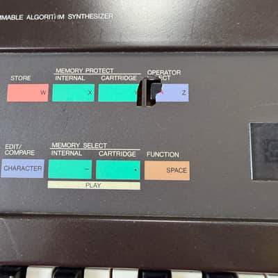 Vintage Yamaha DX7 Digital Programmable Algorithm Synthesizer Synth Keyboard Made in Japan Just Serviced image 6