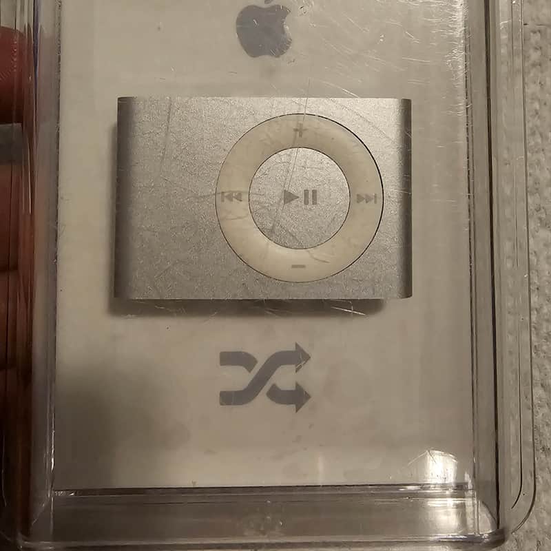 2010s Apple A1204 [MB226LL/A] iPod Shuffle 1 GB in Original Pa…