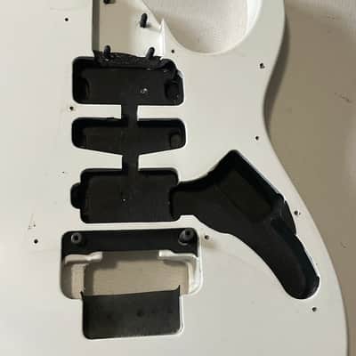 2011 Indonesian Ibanez RG350DXZ White Strat Basswood Guitar Body Edge Zero II ZPS2 Ready image 7