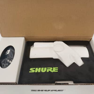 Shure SM7B Legendary Vocal Microphone image 6