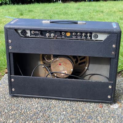 1969-1970 Fender Deluxe Reverb Silverface image 2